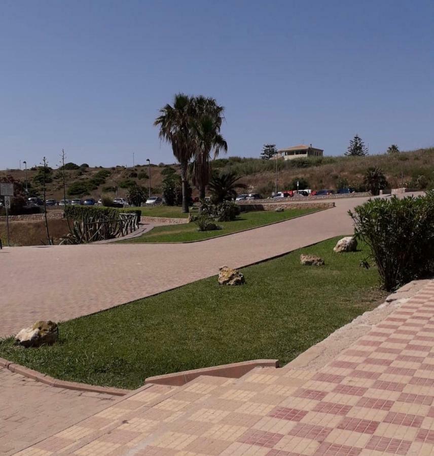 La Mansardina Apartment Porto Torres Bagian luar foto
