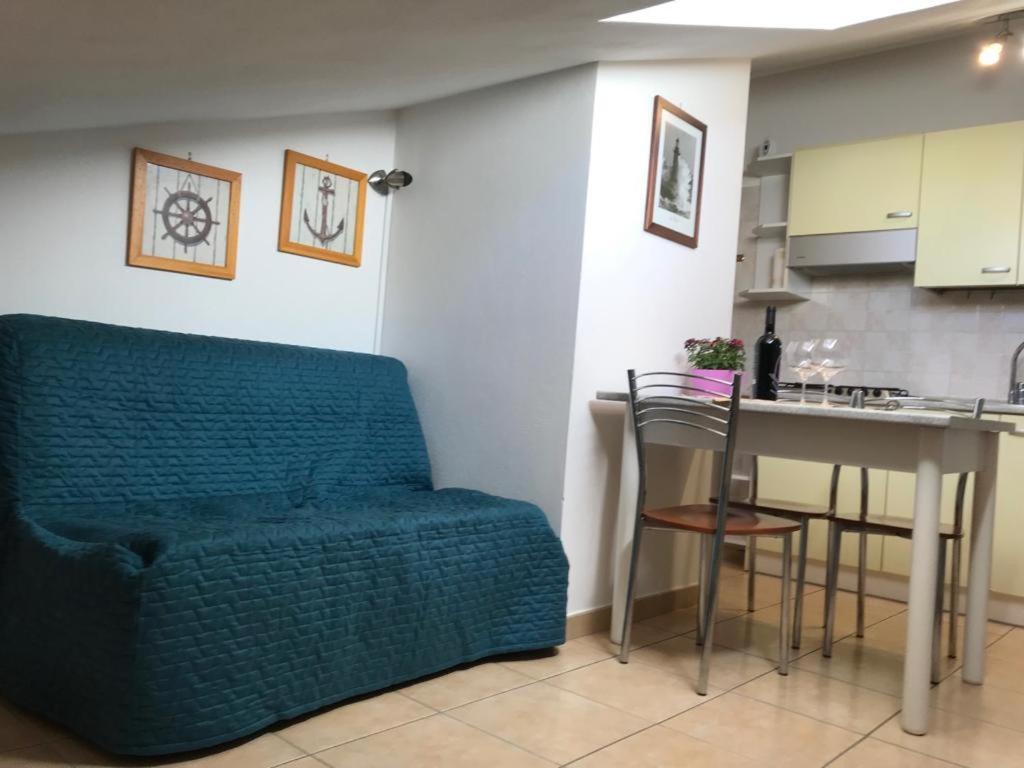 La Mansardina Apartment Porto Torres Bagian luar foto